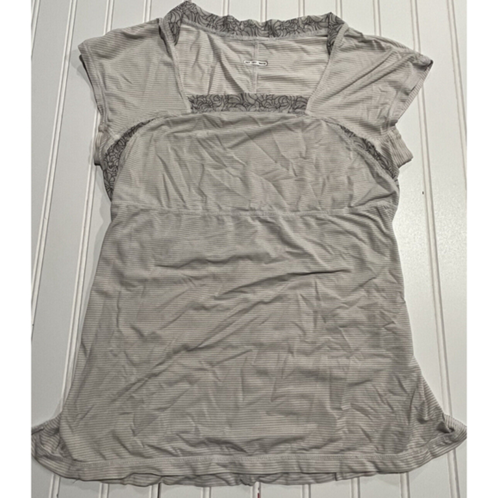Lululemon Wet Dry Warm Sleeveless Square Neck Active Shirt Small Lace Flowers A5